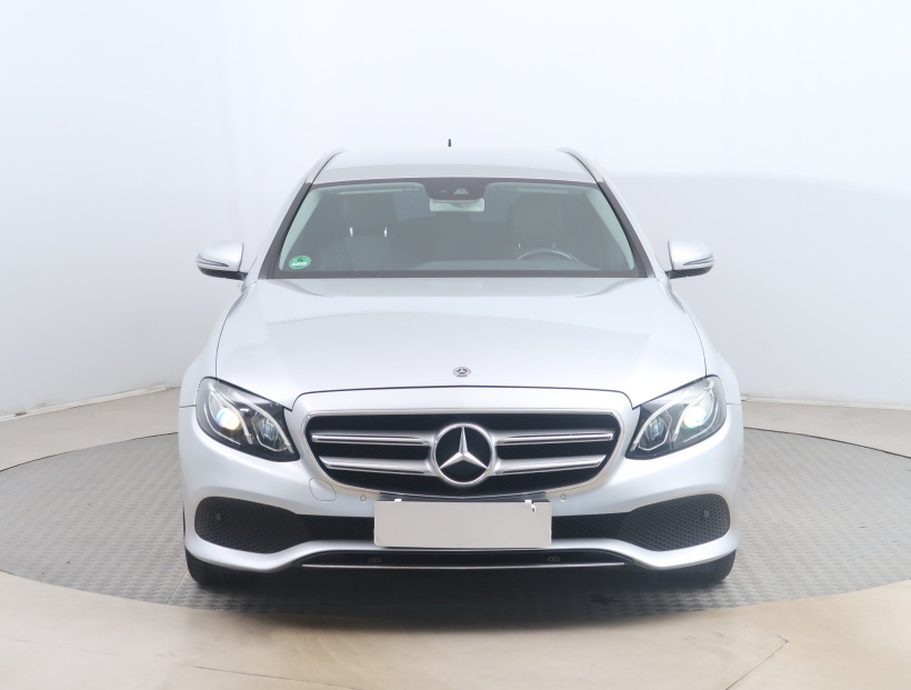 Mercedes-Benz E, 2018