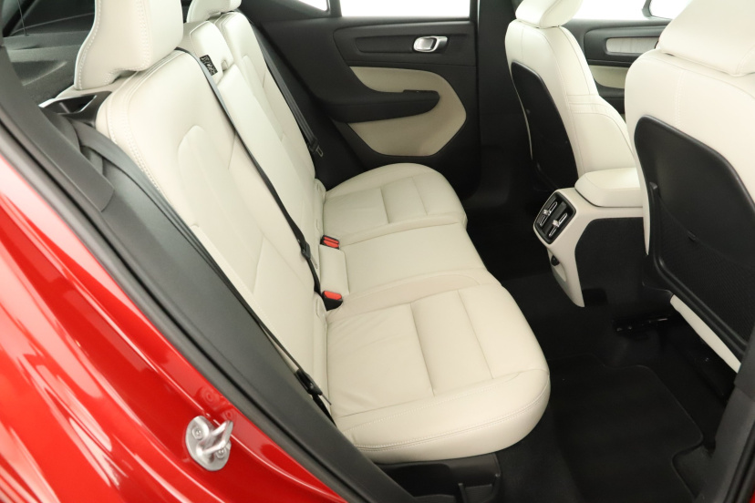 Volvo XC40, 2022
