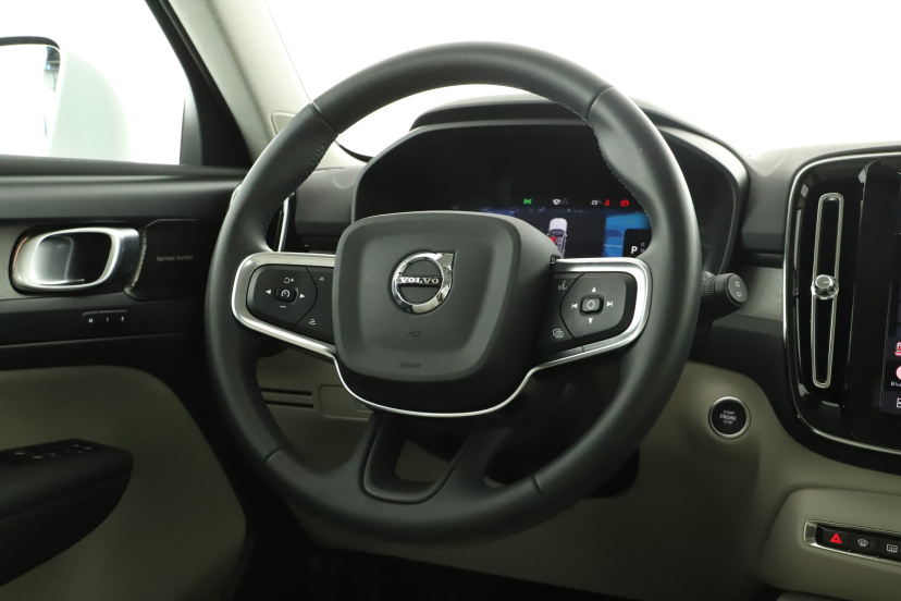 Volvo XC40, 2022