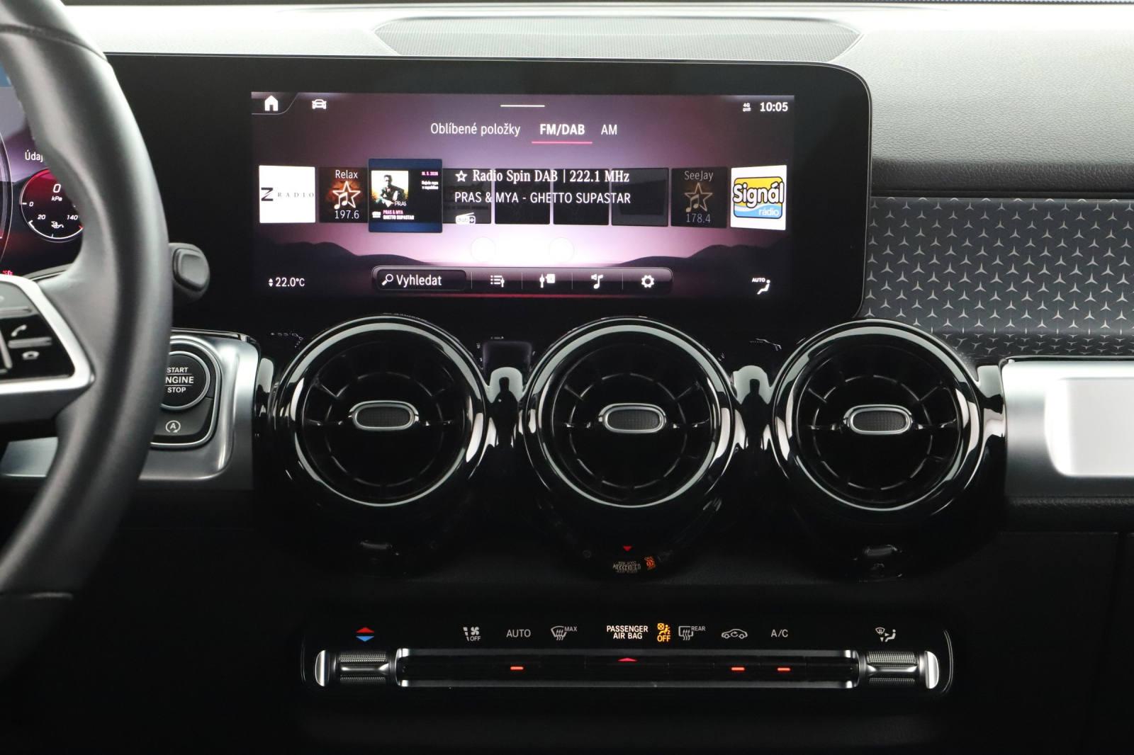 Mercedes-Benz GLB - 2024