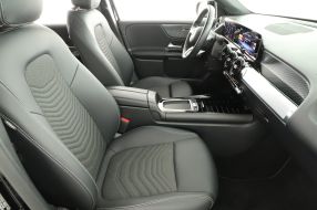 Mercedes-Benz GLB - 2024