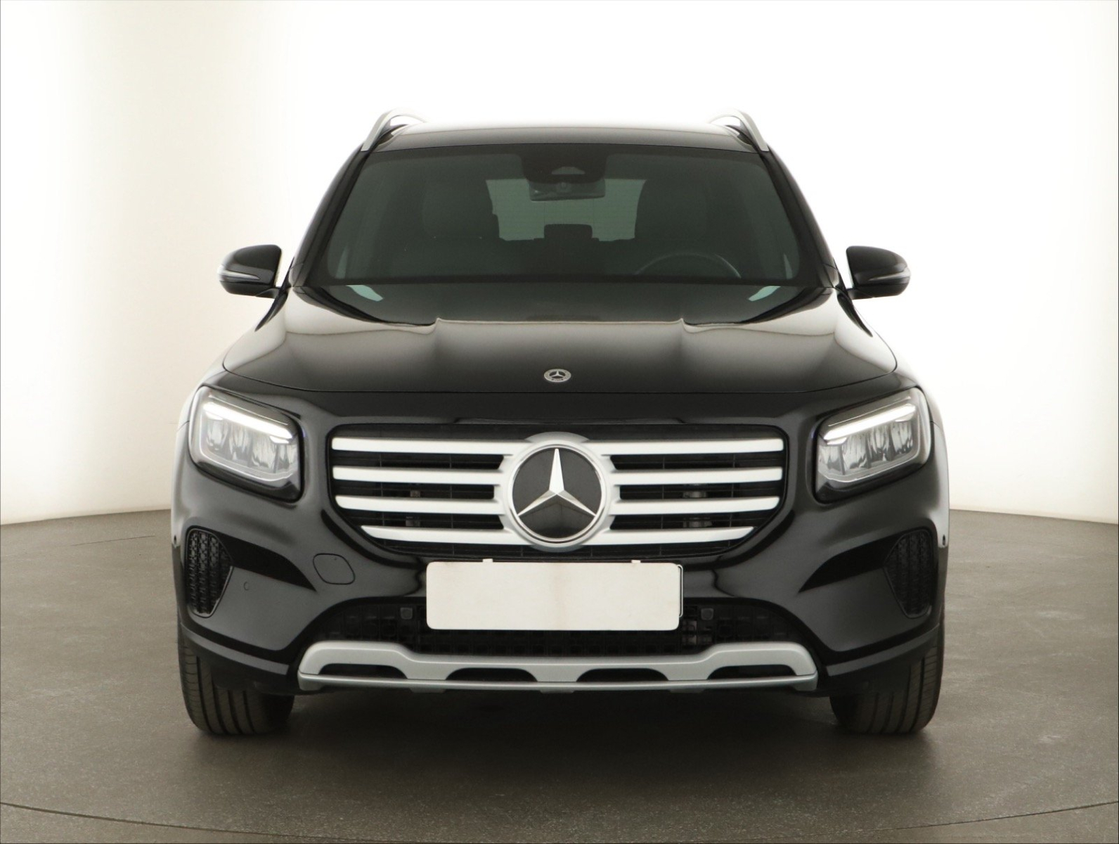Mercedes-Benz GLB - 2024