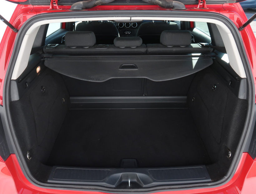 Mercedes-Benz B, 2012