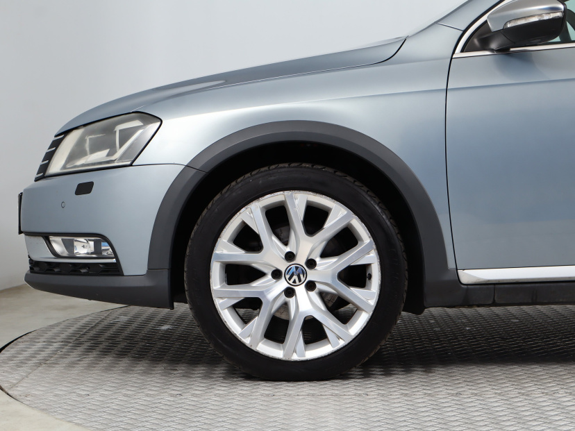 Volkswagen Passat, 2013