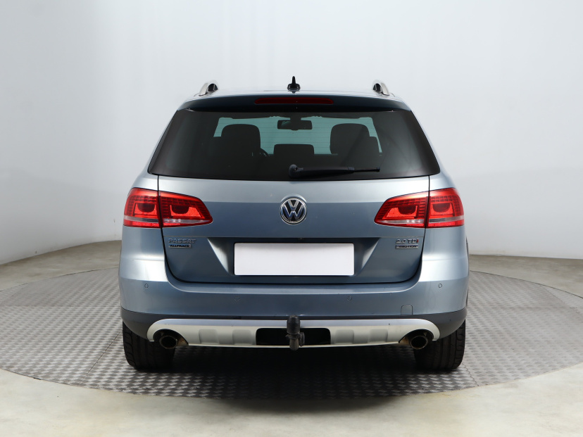 Volkswagen Passat, 2013