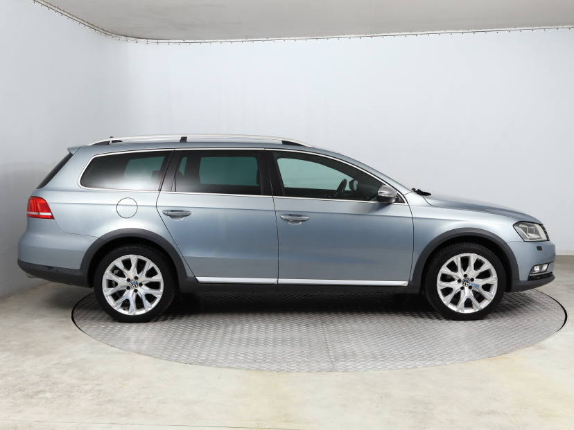 Volkswagen Passat, 2013