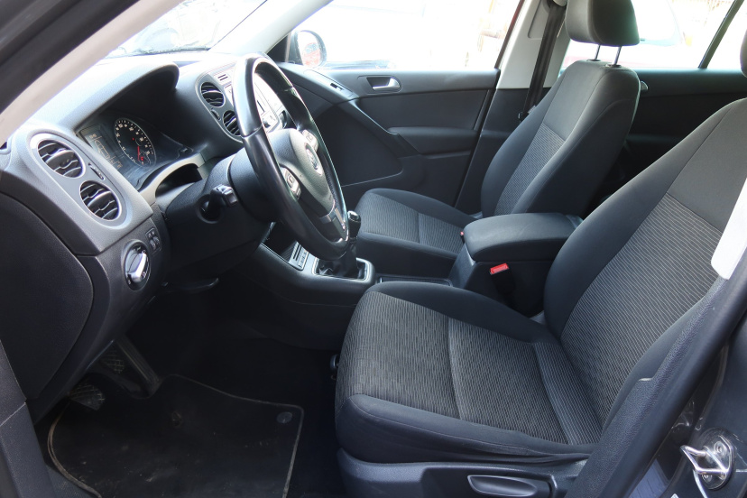 Volkswagen Tiguan, 2013