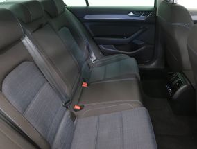 Volkswagen Passat - 2020