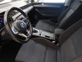 Volkswagen Passat - 2020