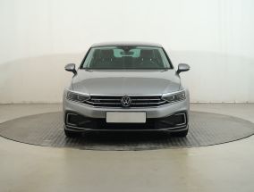 Volkswagen Passat - 2020