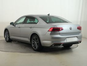 Volkswagen Passat - 2020