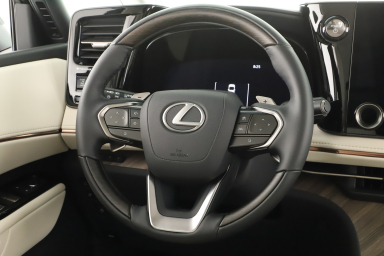 Lexus LM - 2025