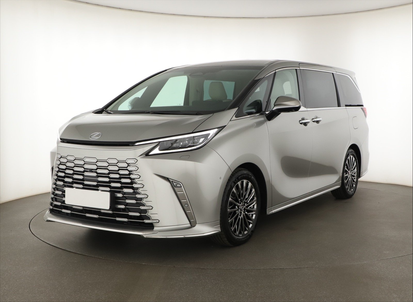 Lexus LM - 2025