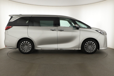 Lexus LM - 2025