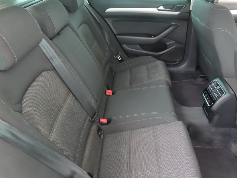 Volkswagen Passat, 2015