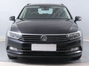 Volkswagen Passat - 2015