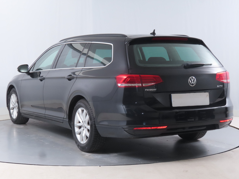 Volkswagen Passat, 2015