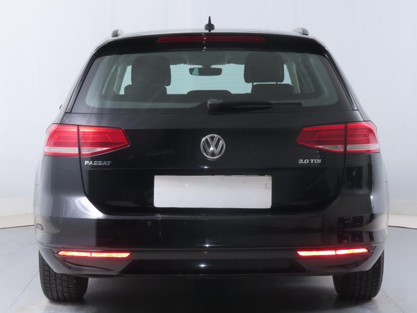 Volkswagen Passat, 2015