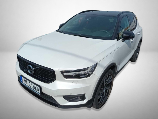 Volvo XC40 2021