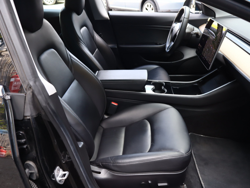 Tesla Model 3, 2019