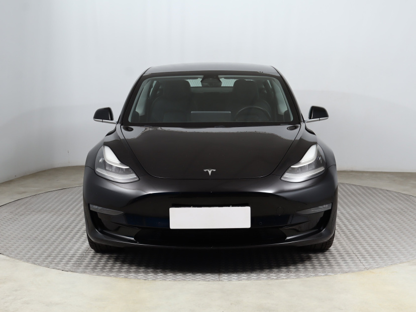 Tesla Model 3, 2019