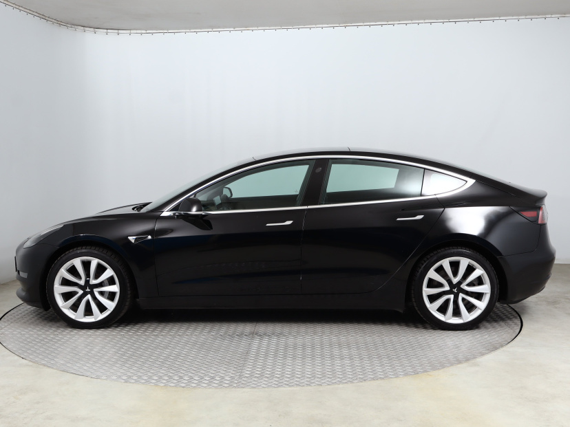 Tesla Model 3, 2019