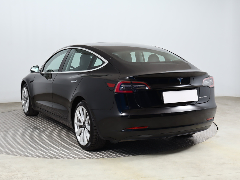 Tesla Model 3, 2019