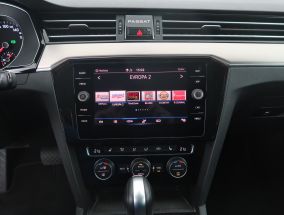 Volkswagen Passat - 2020