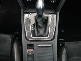 Volkswagen Passat - 2020