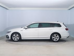 Volkswagen Passat - 2020