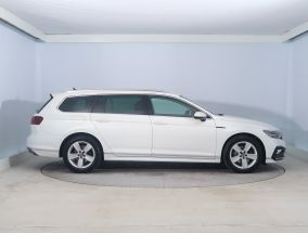 Volkswagen Passat - 2020