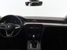 Volkswagen Passat - 2020