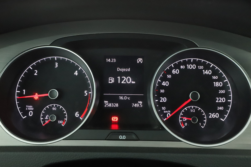 Volkswagen Golf, 2016
