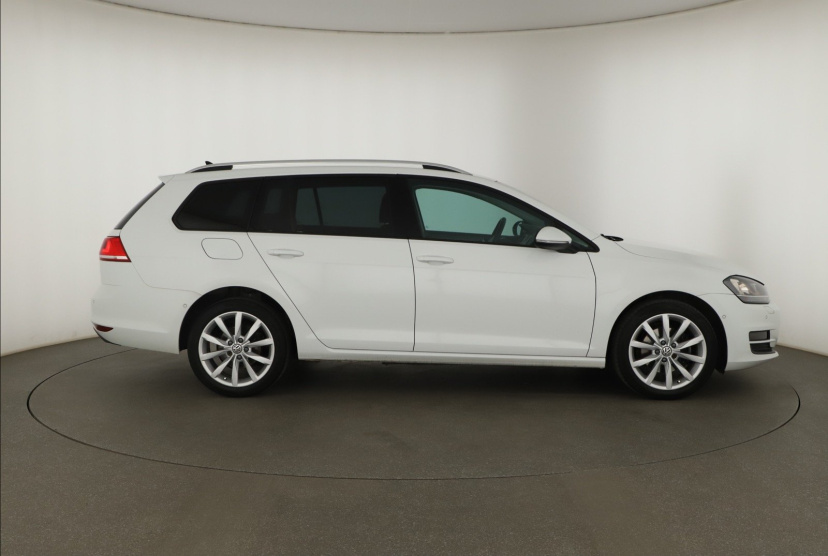 Volkswagen Golf, 2016