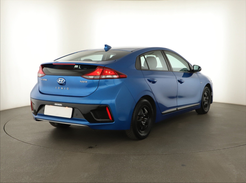 Hyundai Ioniq, 2017