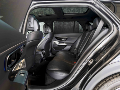 Mercedes-Benz E - 2023