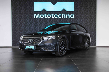 Mercedes-Benz E - 2023