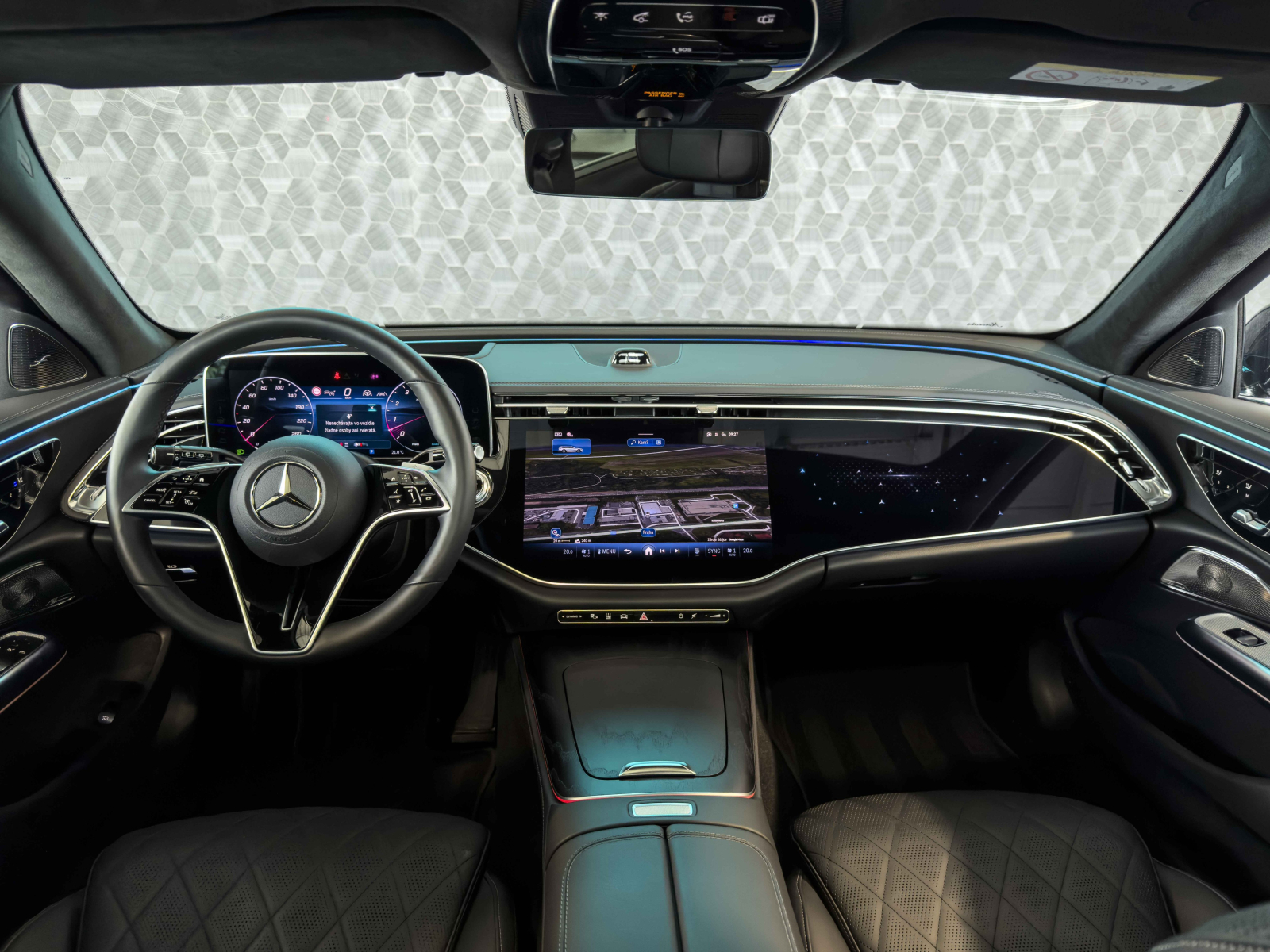 Mercedes-Benz E - 2023