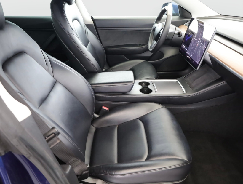 Tesla Model 3, 2021