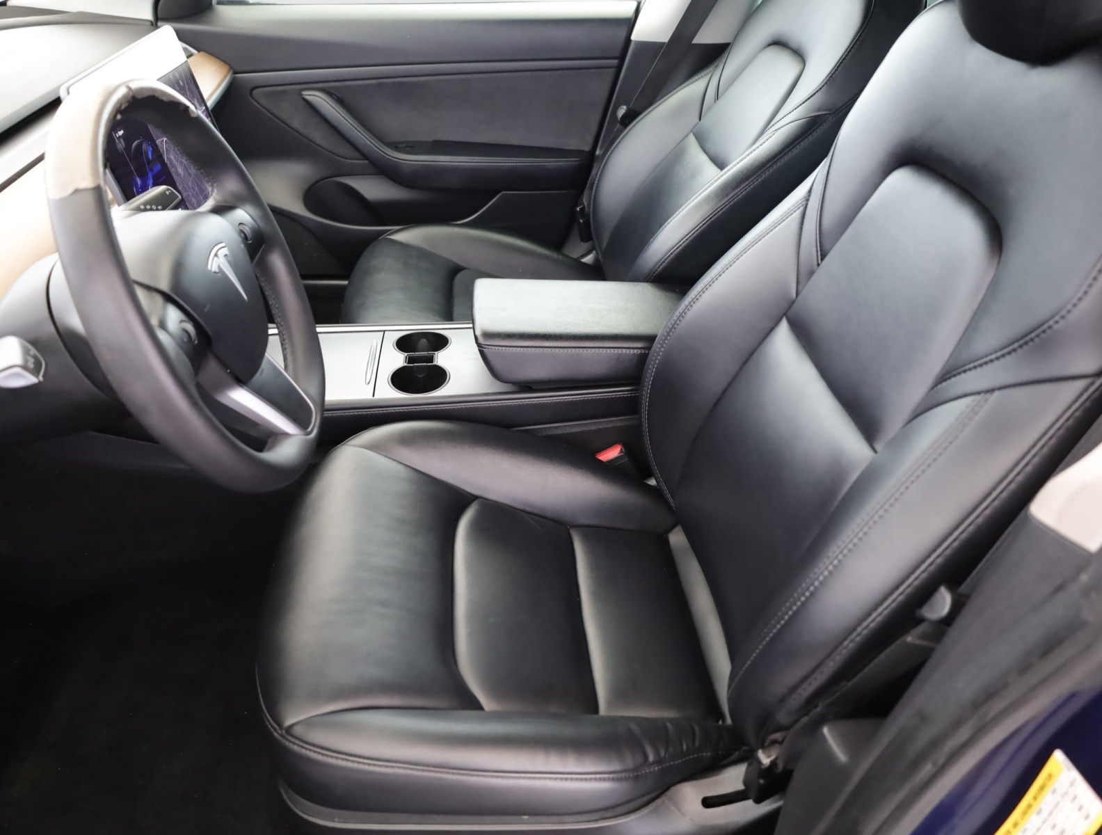 Tesla Model 3 Standard Range Plus – fotografie 13