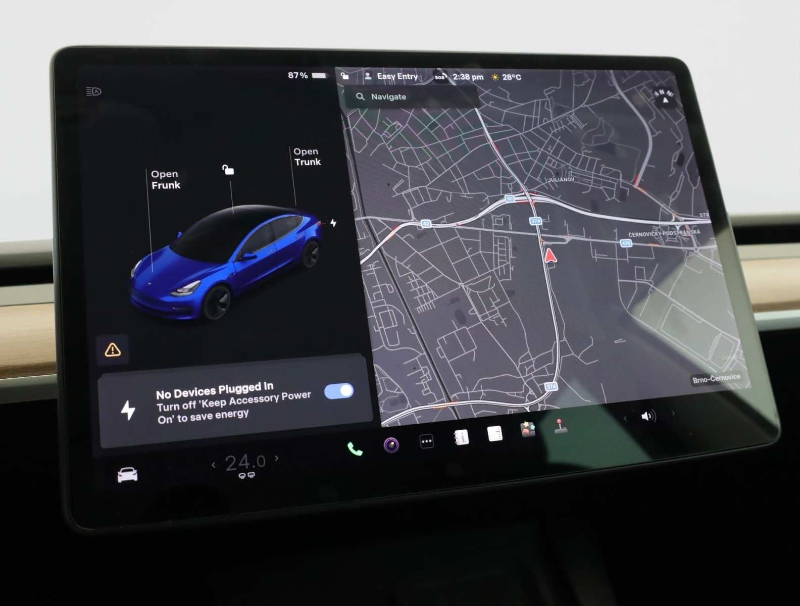 Tesla Model 3 Standard Range Plus – fotografie 16
