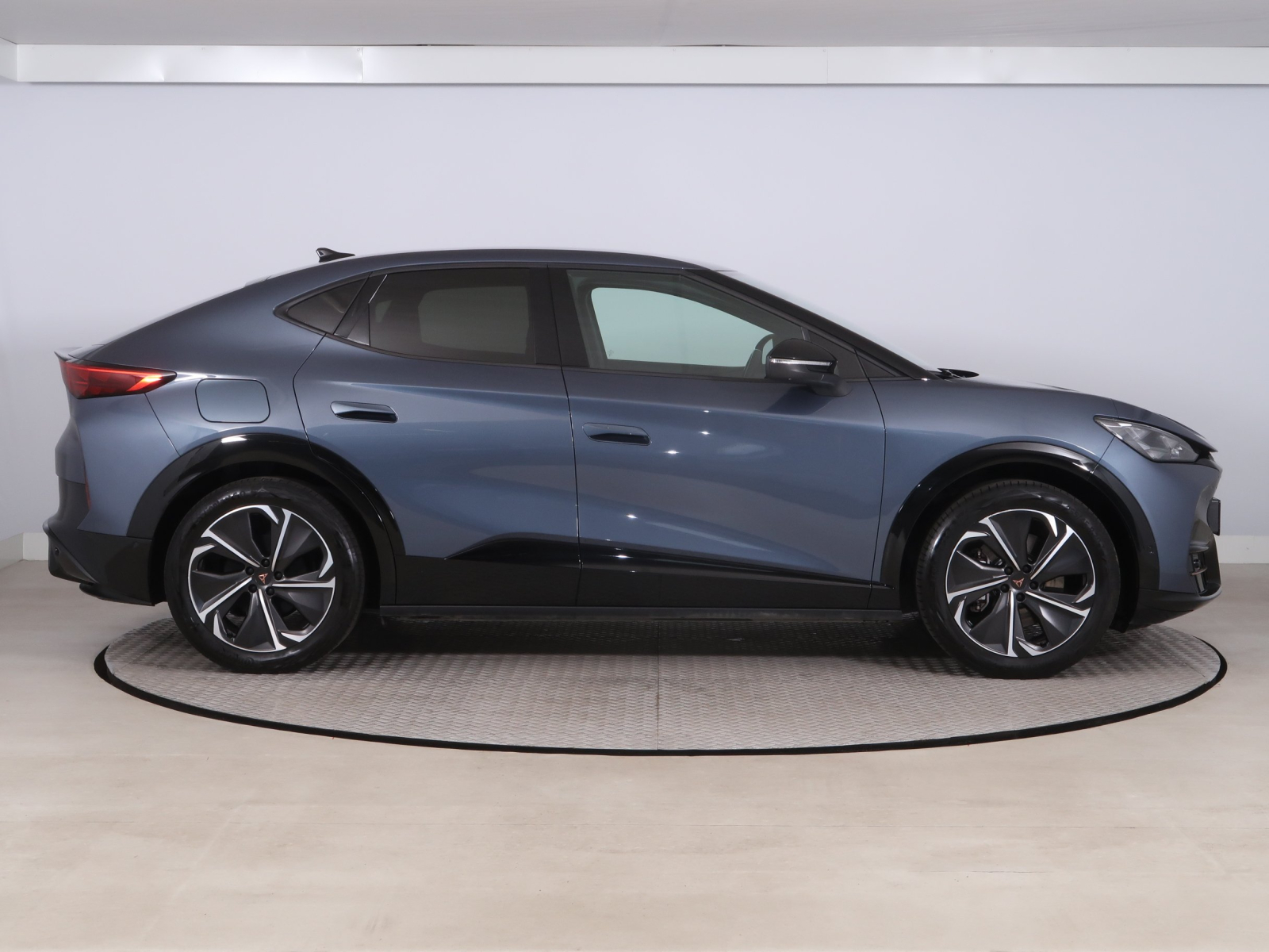 Cupra Tavascan - 2025