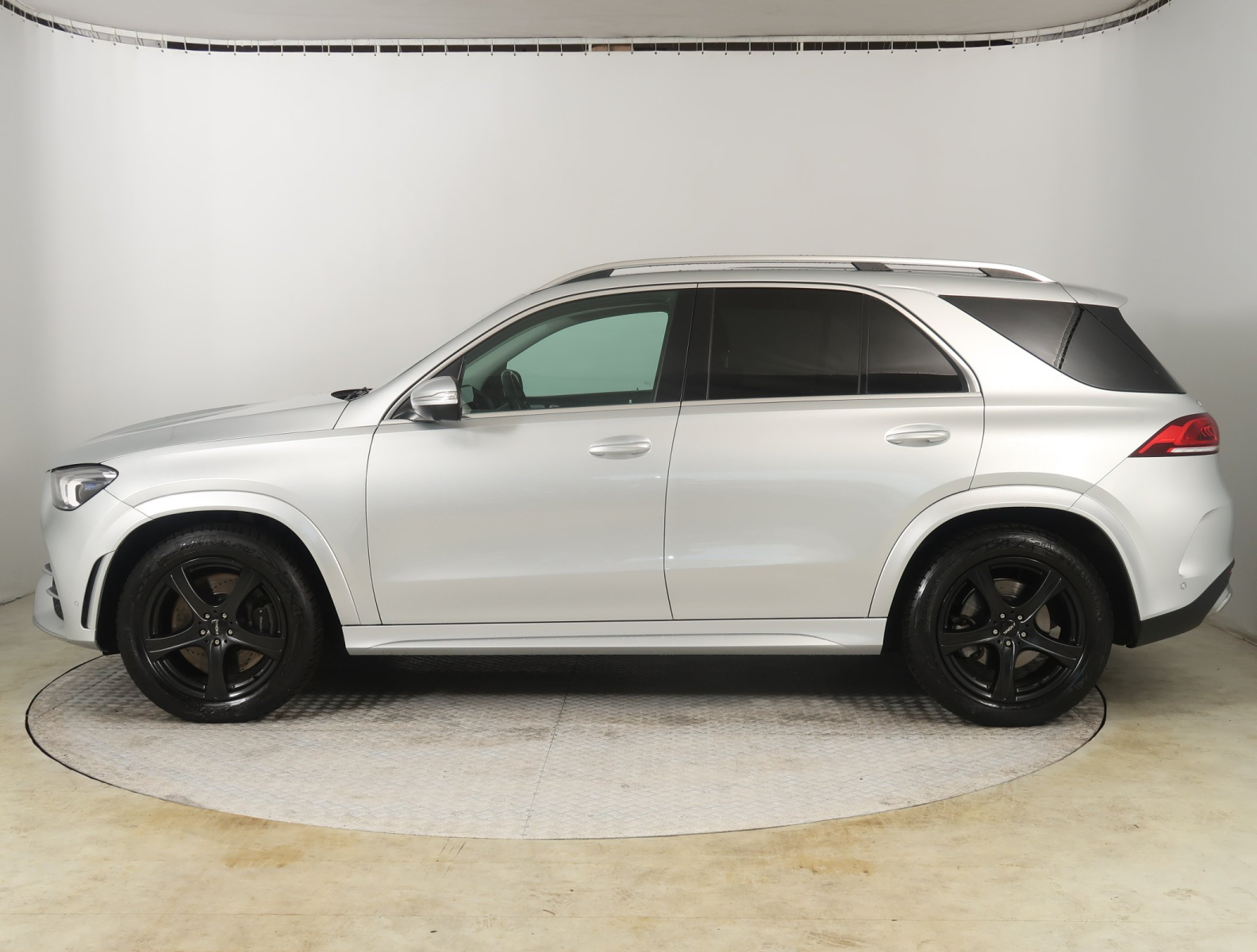 Mercedes-Benz GLE - 2021