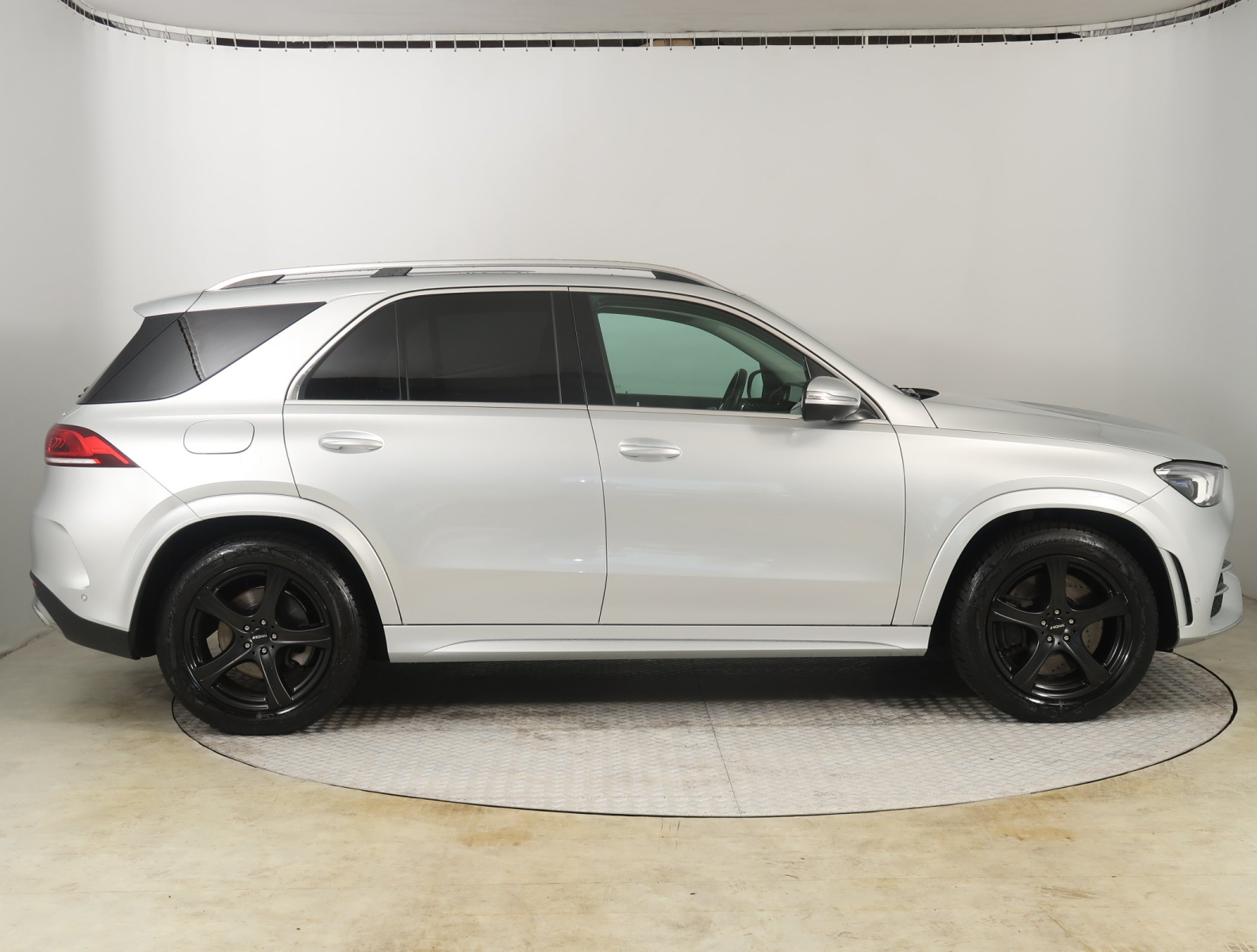 Mercedes-Benz GLE - 2021