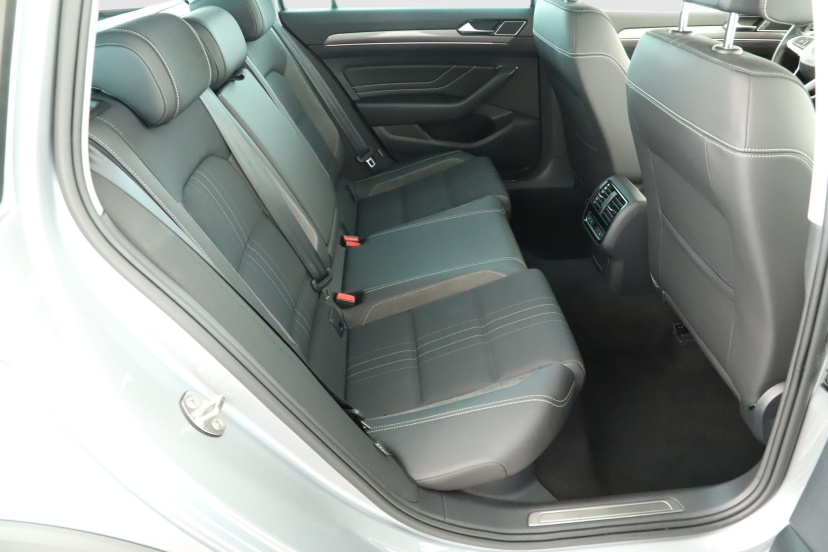 Volkswagen Passat, 2020