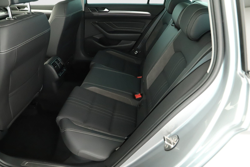 Volkswagen Passat, 2020