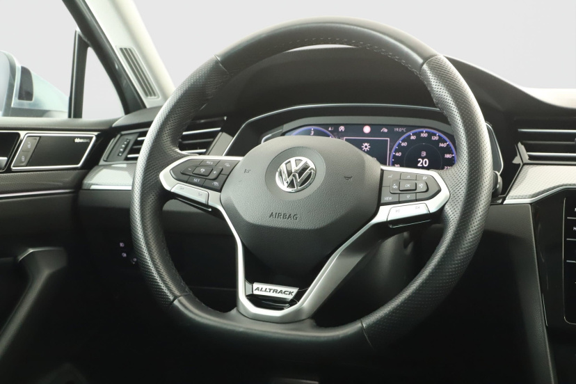 Volkswagen Passat, 2020