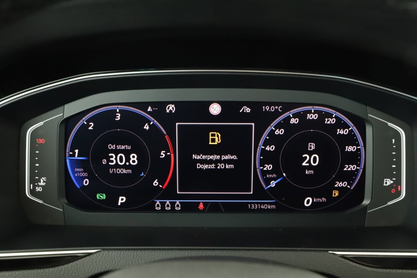 Volkswagen Passat, 2020