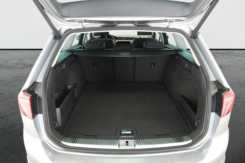Volkswagen Passat, 2020