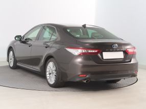 Toyota Camry - 2021